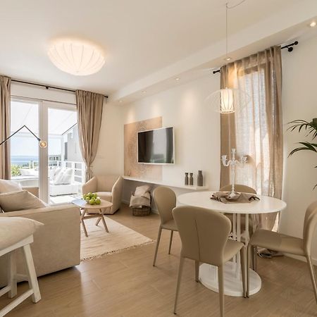 The Pleasurist - Apartment With Private Heated Pool And Terrace Сплит Екстериор снимка