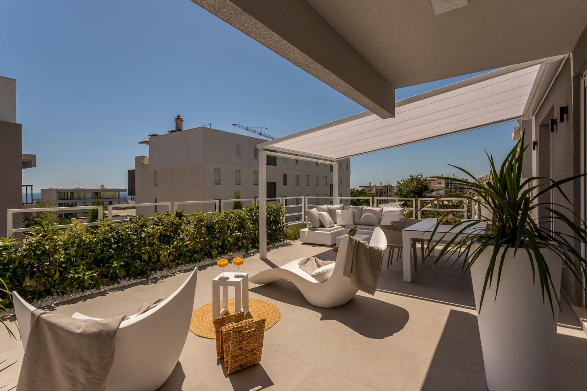 The Pleasurist - Apartment With Private Heated Pool And Terrace Сплит Екстериор снимка