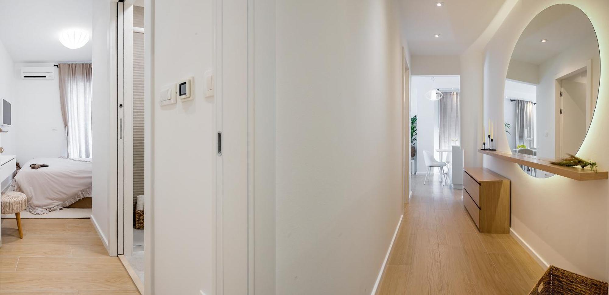 The Pleasurist - Apartment With Private Heated Pool And Terrace Сплит Екстериор снимка