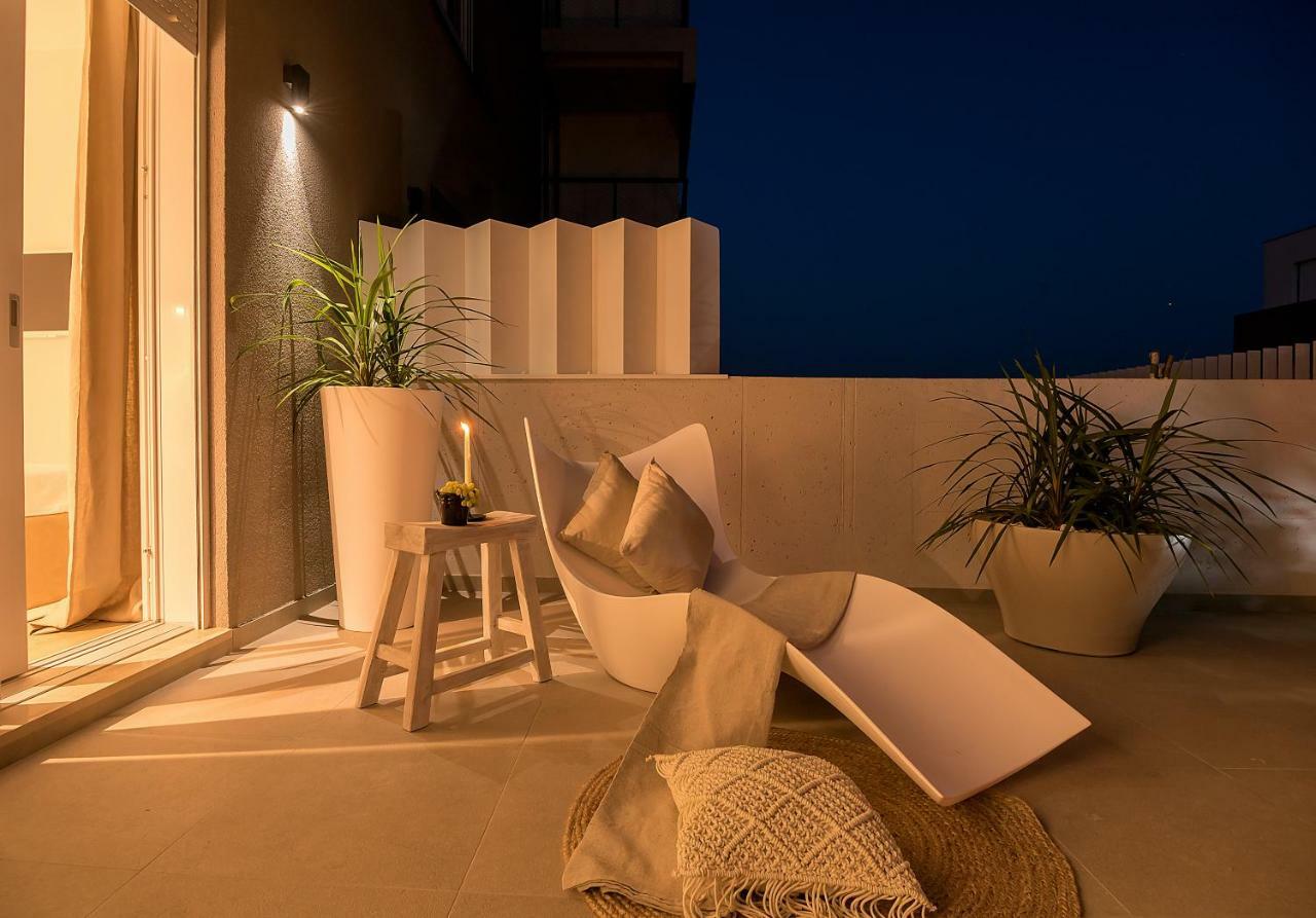 The Pleasurist - Apartment With Private Heated Pool And Terrace Сплит Екстериор снимка