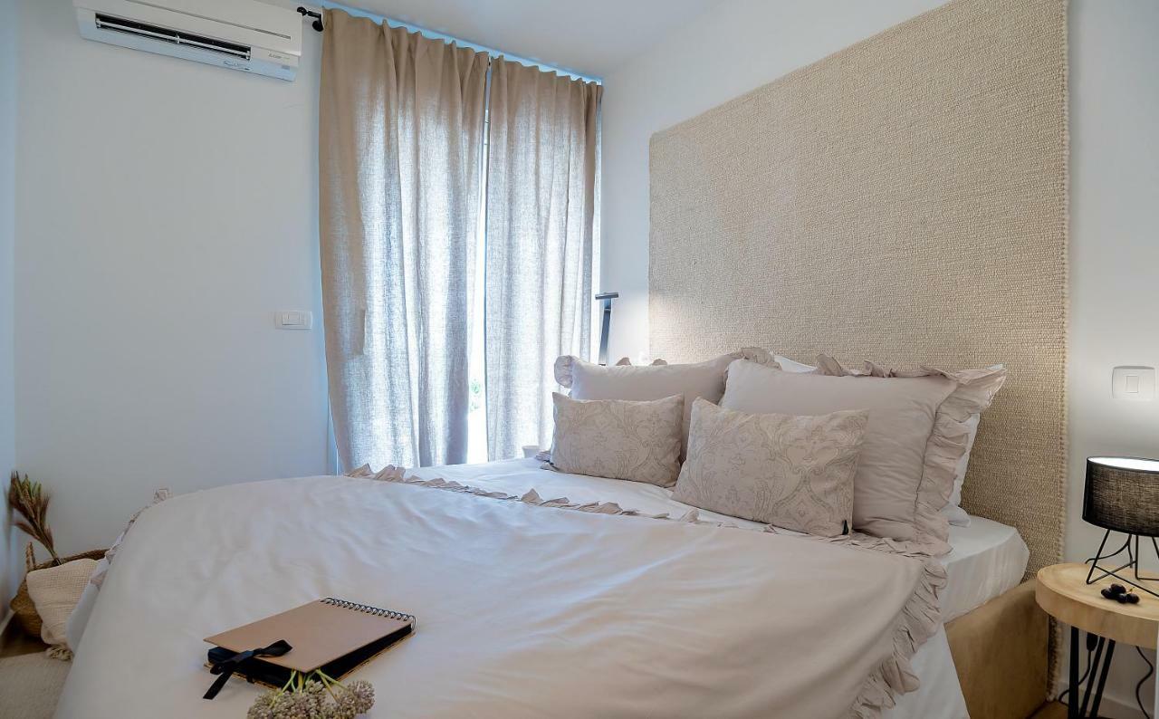 The Pleasurist - Apartment With Private Heated Pool And Terrace Сплит Екстериор снимка