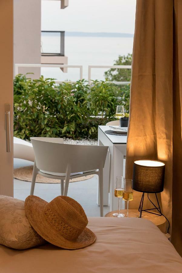 The Pleasurist - Apartment With Private Heated Pool And Terrace Сплит Екстериор снимка